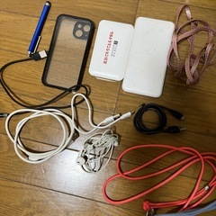 スマホ関連　ホルダー　ケーブル　バッテリー　Appleイヤホン　タッチペン　の画像