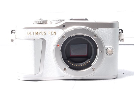 オリンパス　PEN E-PL9 14-42mm EZ パンケーキレンズ　ほぼ未使用　ミラーレス一眼