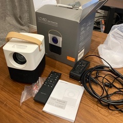新品🔴ビデオプロジェクターの画像