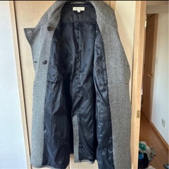 グレー ヘリンボーン柄 コートの画像