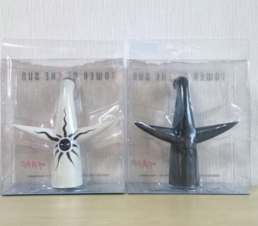 新品未開封4点★太陽の塔 通常 限定ブロンズカラー フィギュア ピンバッジ 表と裏 ピンズ 岡本太郎 大阪万博 