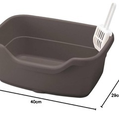 猫ゲージ、トイレ、爪研ぎの画像