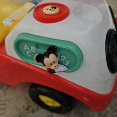 おもちゃ ミッキーの乗り物の画像