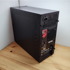 Ryzen5 5500 搭載のサクサク動くデスクトップPCです。普段使いはもちろん、ちょっとしたゲームや動画編集にも使える万能マシンの画像