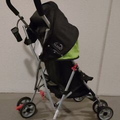 KOLCRAFT折りたたみ式B型ベビーカーグリーン対象年齢：約7ヶ月から体重18kgの画像