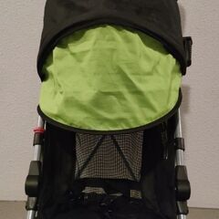 KOLCRAFT折りたたみ式B型ベビーカーグリーン対象年齢：約7ヶ月から体重18kgの画像