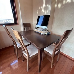 大塚家具ダイニングテーブルセット(テーブル＋椅子4脚)の画像