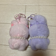 エスターバニー2体の画像