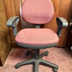 事務椅子　学習用椅子　肘掛け付の画像