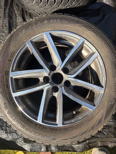 【NOKIAN／ハッカペリッタR2】185/60R15 スタッドレス＋ホイール4本セット（多治見受け渡し可）