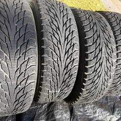 【NOKIAN／ハッカペリッタR2】185/60R15 スタッドレス＋ホイール4本セット（多治見受け渡し可）の画像