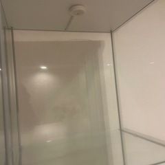 IKEA　コレクションケース　ガラス棚の画像