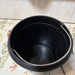 オムツ処理ゴミ箱の画像