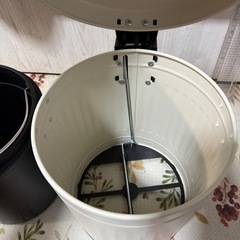 オムツ処理ゴミ箱の画像