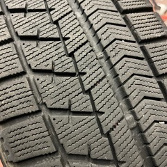 スタッドレスタイヤ　ノア　ヴォクシー　エスクァイアの画像