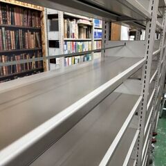 【2-2】コクヨ 中重量スチール棚 店舗バックヤード棚 ストック棚 5連 20万円弱の棚です 丈夫です！ 解体して搬出できる方のみの画像