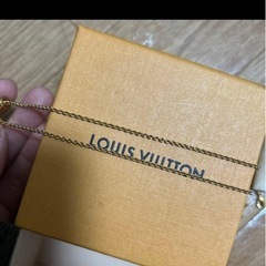 ヴィトンVネックレスの画像