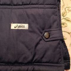 美品 アシックス ベンチコート Lサイズ 黒色 中綿入り フード付き ロングサイズの画像