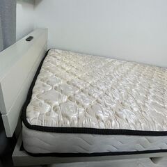 ★シングルベッド★マットレス付／ベッドフレーム／モダンデコの画像