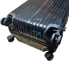 スーツケースの画像