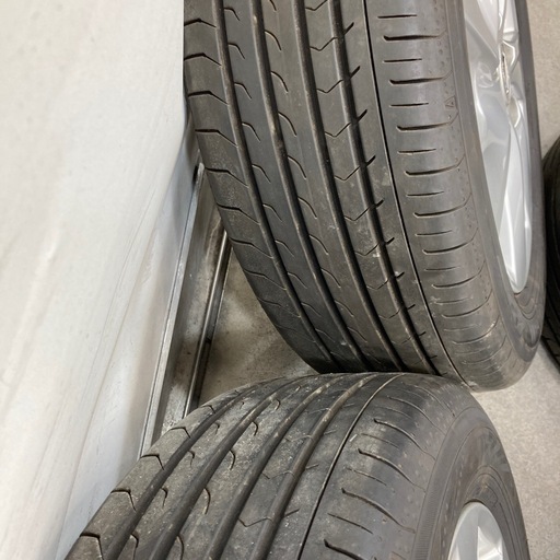 ニッサン　セレナ純正　195/60R16 　ヨコハマ　バリ山