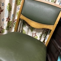 ダイニングテーブルの画像