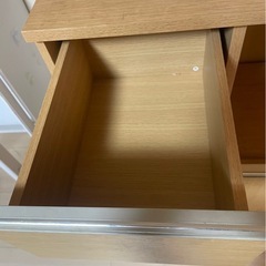 週末限定‼️食器棚の画像