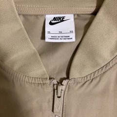 本日中3000円にします。NIKE ボンバージャッケット　MA1の画像