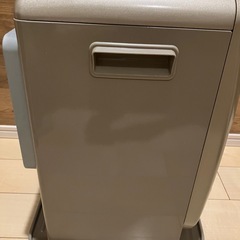 急速暖房の必需品 コロナ製の石油ストーブ FH-M2510Y コンパクトな本体で場所を取りません 暖房パワーありますの画像