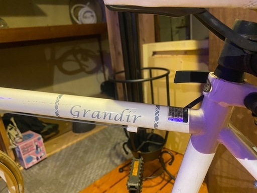 Grandir クロスバイク　長距離のサイクリングなどに♪