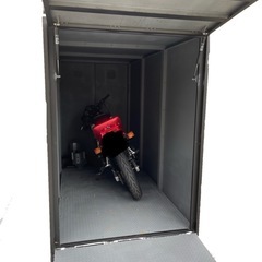 バイクガレージの画像