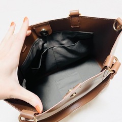 【美品】キャメルの合皮トートバッグ/PUレザー/BAG/かばん/鞄/軽量の画像