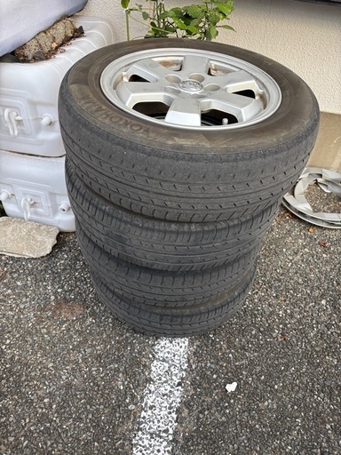 夏タイヤ185/65/15r