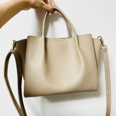 【美品】ベージュのショルダーバッグ/計量/軽い/かばん/鞄/カバンの画像