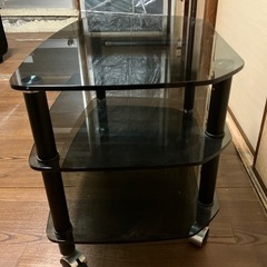 キャスター付きテレビ台の画像