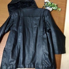 （美品）牛革コート　フード（脱着可能）レディース　メンズ　フリーsizeの画像