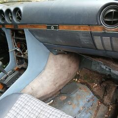 Mベンツ107専門ランドー380-SLC内装シート及び各種部品販売の画像