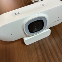 パソコン💻LIVEカメラ ホワイトの画像