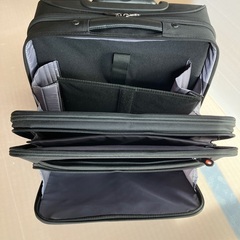 キャリーケースの画像
