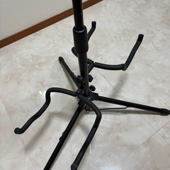 2連のギタースタンドの画像