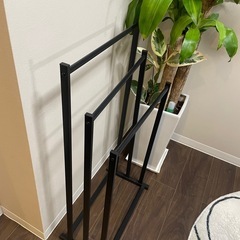 物干しスタンド　黒アイアンの画像