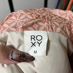 ROXY ロキシー 中綿ジャケット アウター Mの画像