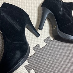 ⚪️ 黒ブーツ　Mサイズの画像
