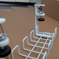 机下ケーブル整理カゴの画像