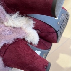 ジェリービーンズ　ワインレッド スエード ブーティ ファー付きの画像