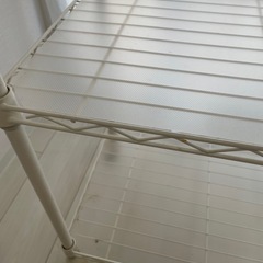 キャスター付きラックの画像