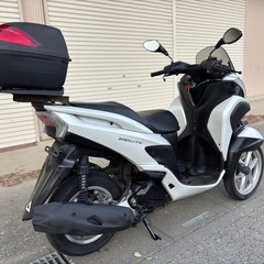 ⭐️トリシティ125⭐️プラグ・グリップ・オイルなど新品交換済みで快調⭐️原付二種⭐️の画像