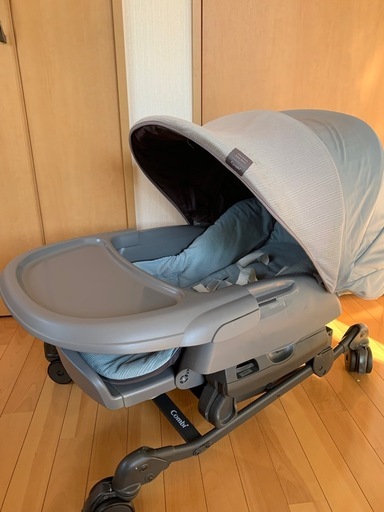 コンビ　ネムリラ電動ハイローチェア