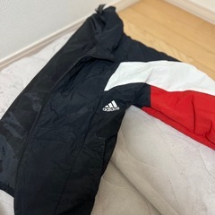 adidas ジャンパー　の画像
