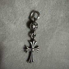 NIKE 　off-white、Apple Watch、クロムハーツの画像